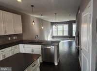 Building Photo - 147 Decoverly Dr