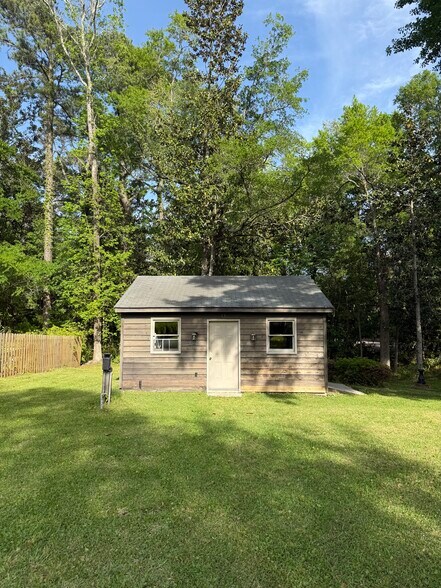 Building Photo - 6616 Greenville Loop Rd
