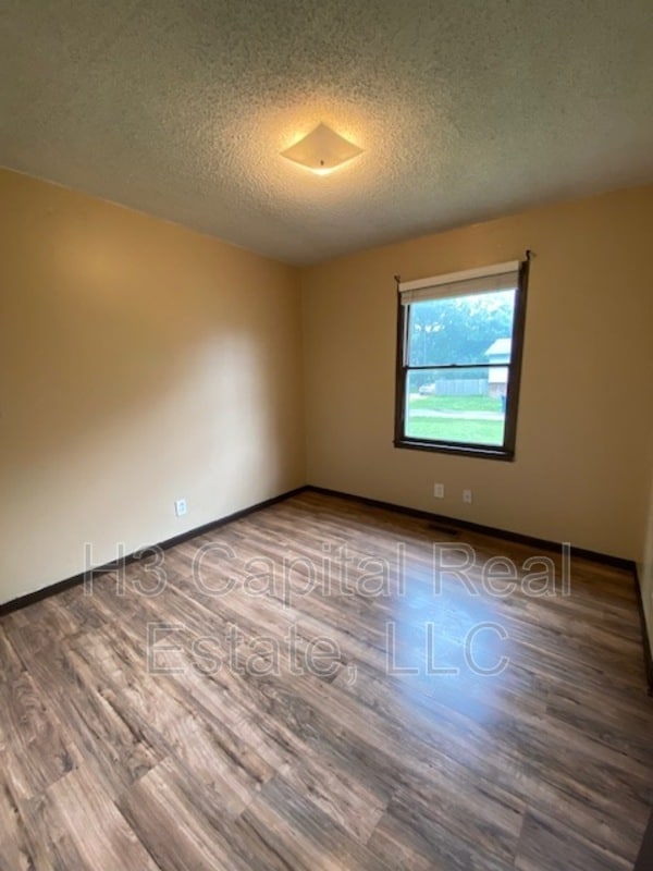 Building Photo - 908 Southard Pl