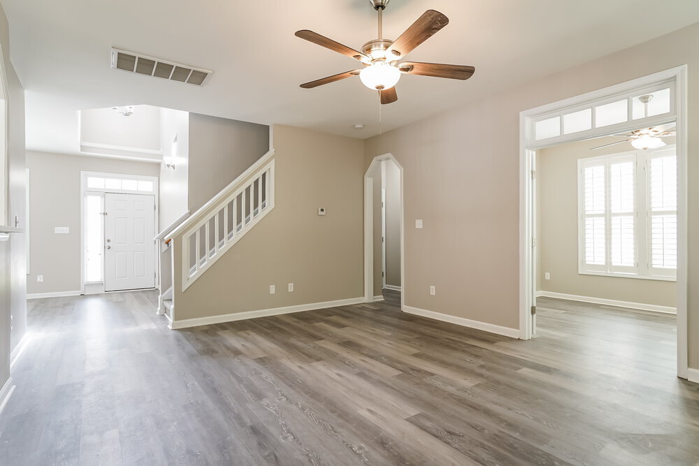 Building Photo - 8137 Marshall Brae Dr