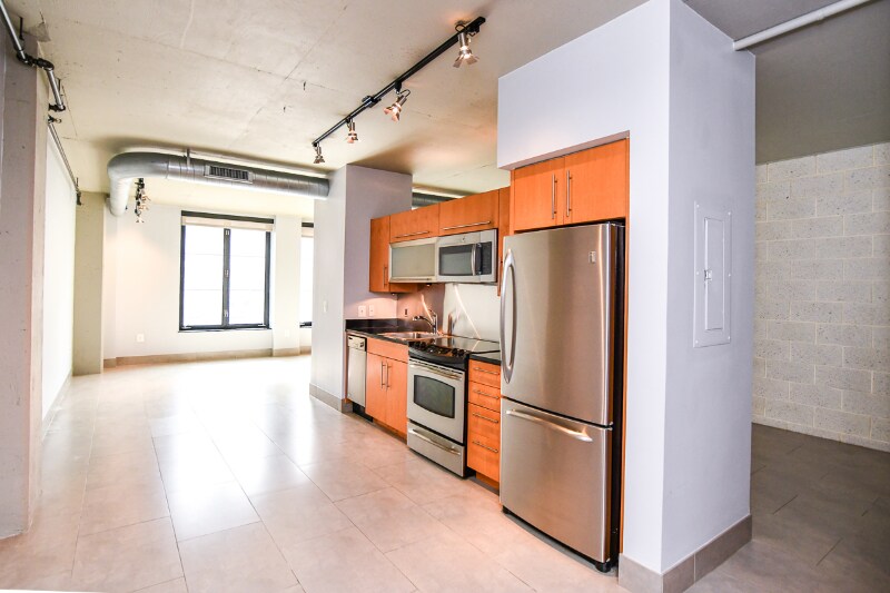 Building Photo - 1133 14th St NW