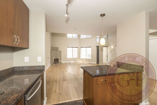 Building Photo - SoMa - 1 BR, 2 BA Loft 975 Sq. Ft. - 3D Vi...