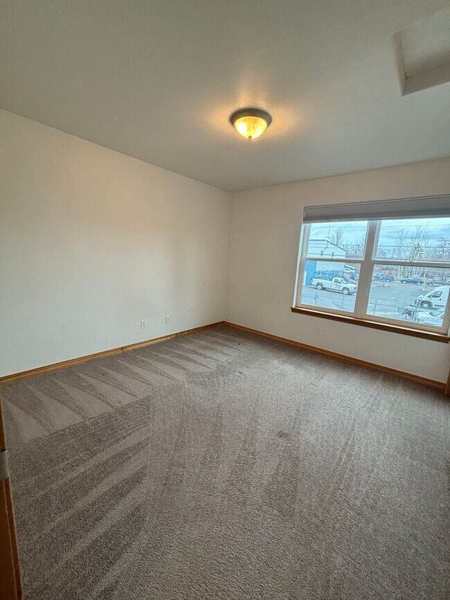 Building Photo - 2418-2420 Ernest