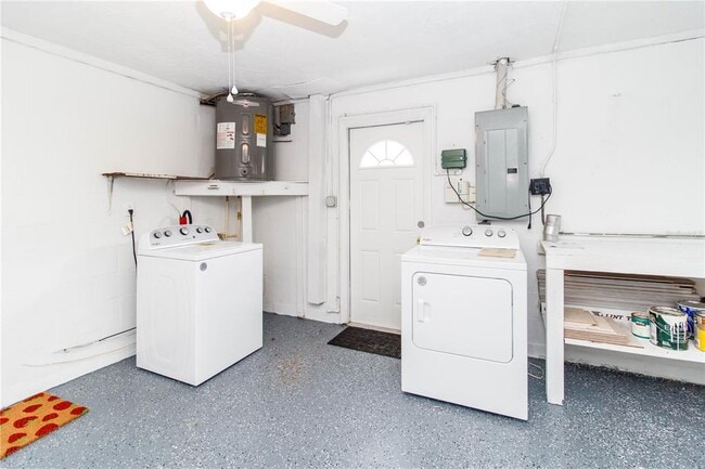 Building Photo - 3526 Overland Dr