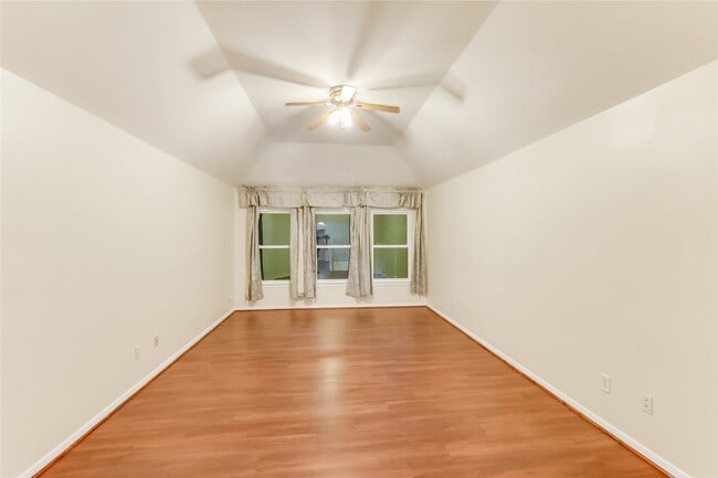 Building Photo - 3931 Shadow Trace Cir