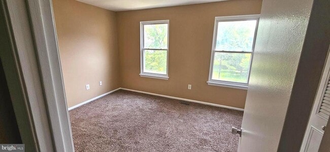Building Photo - 6870 Ducketts Ln