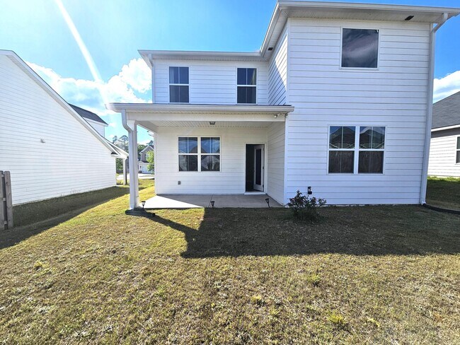 Building Photo - 710 Navan Ln