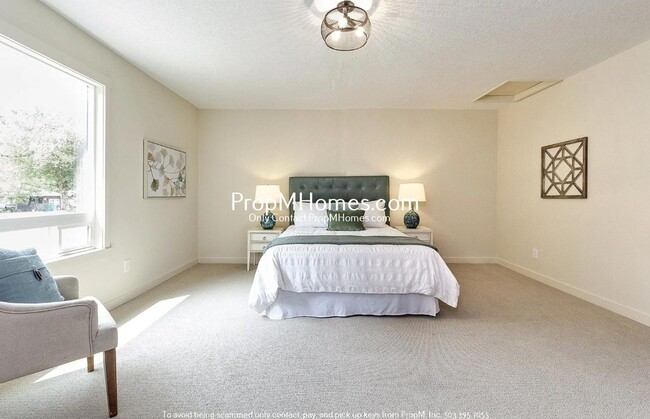 Building Photo - Gorgeous Updated Home in Oak Grove - 4 Bedrooms!