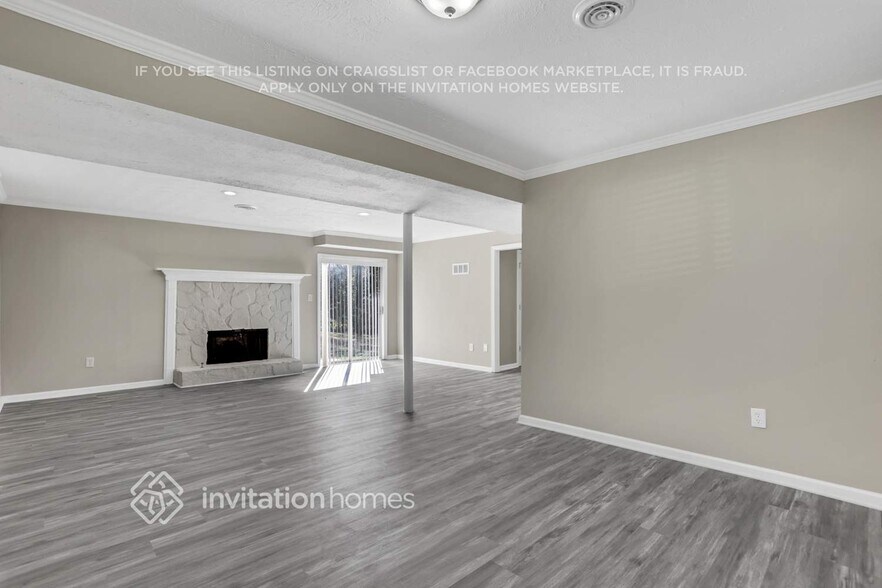 Building Photo - 2211 Doral Ct SW