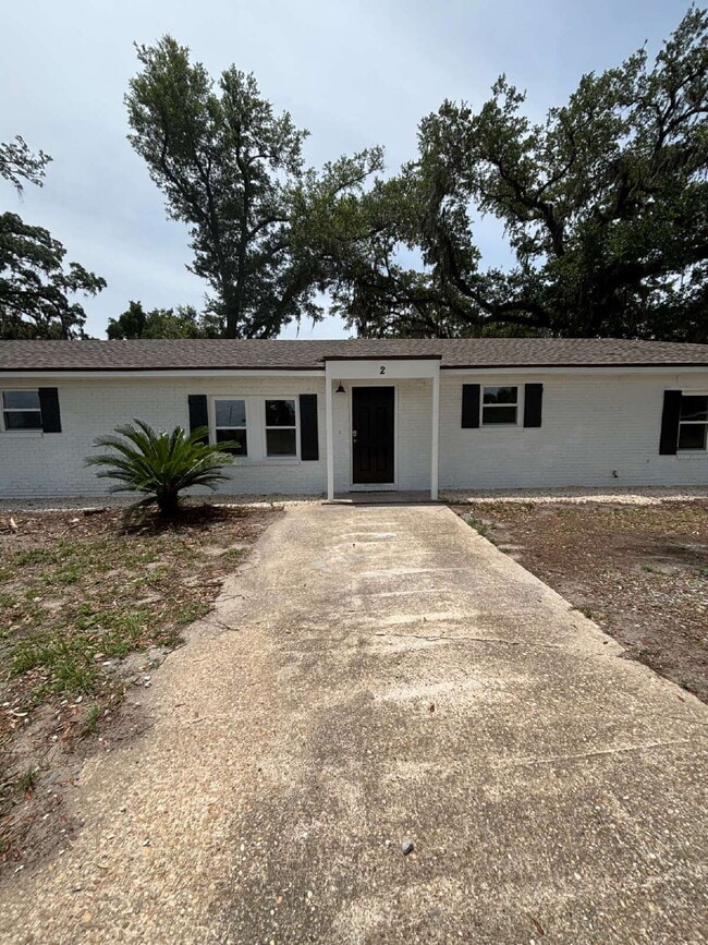Primary Photo - "Charming 2-Bed Oasis in Lynn Haven – Cozy...