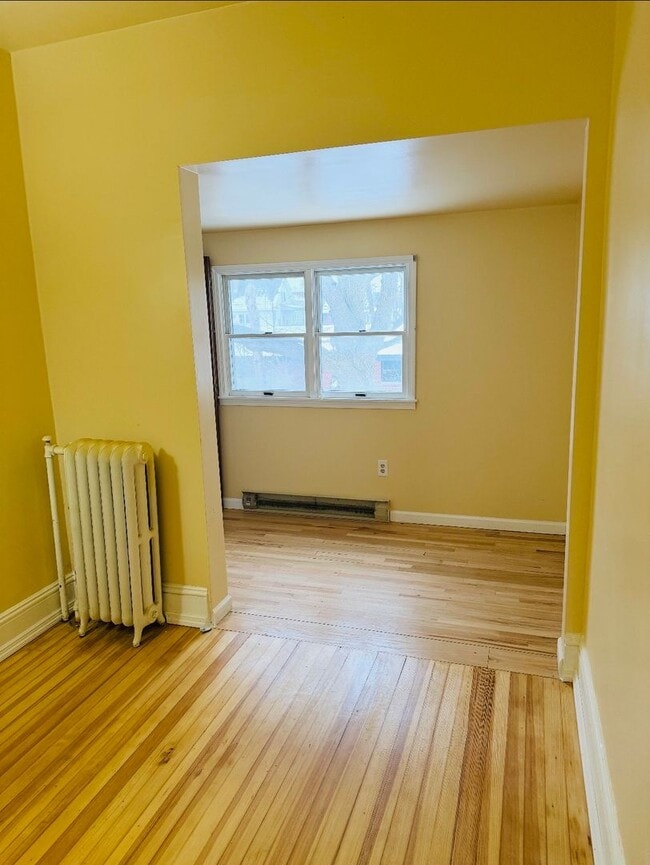 Building Photo - 6 Barclay St