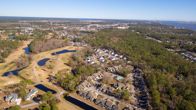 Building Photo - 504 Cedarwood Village