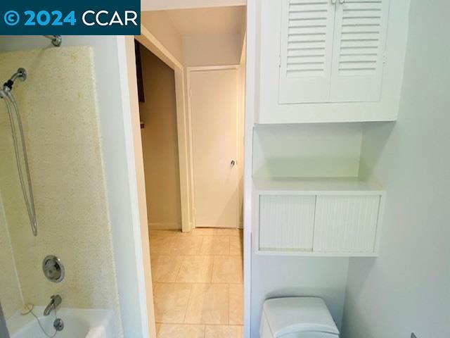 Building Photo - 612 Tahos Rd