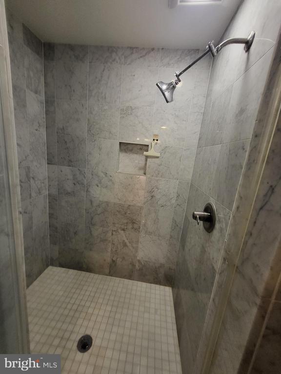 Building Photo - 1300 Crystal Dr