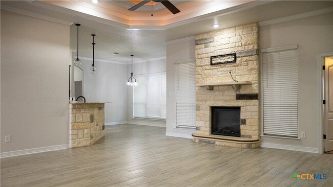 Building Photo - 8006 Preston Hollow Dr