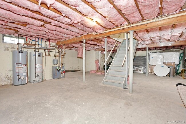 Building Photo - 10 Millbury St