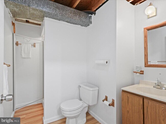 Building Photo - 9715 Ceralene Dr