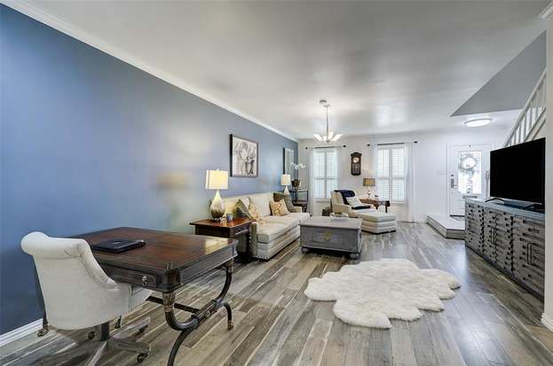 Building Photo - 9619 Doliver Dr