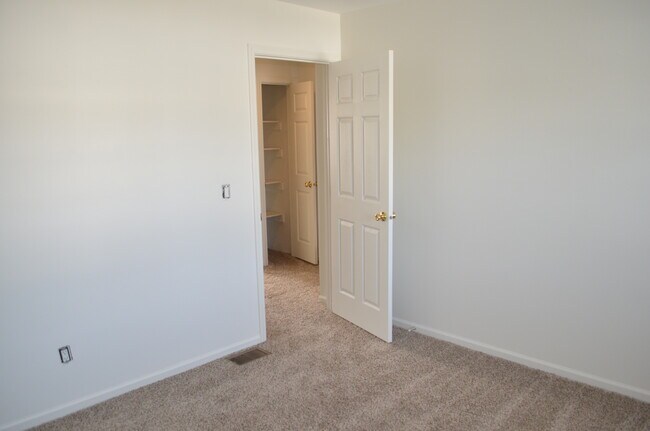 Building Photo - 1227 Marywood Ct