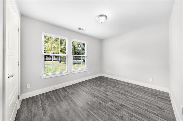 Building Photo - 625 S Binkley St