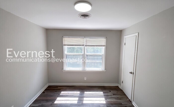 Building Photo - 3744 Thrushwood Dr