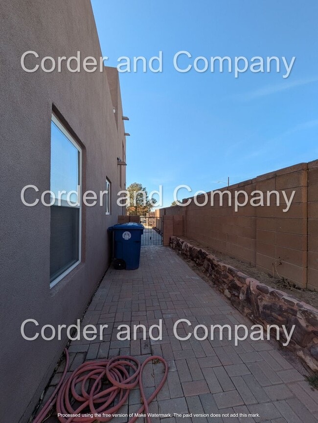 Building Photo - Massive 2 Story 3Bedroom 2.5 Bathroom, 2 Car Garage Townhouse at 1,838 Sq Ft.