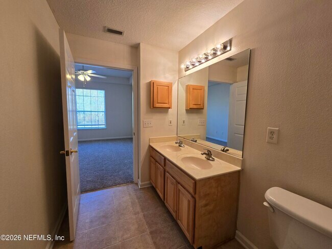 Building Photo - 785 Oakleaf Plantation Pkwy