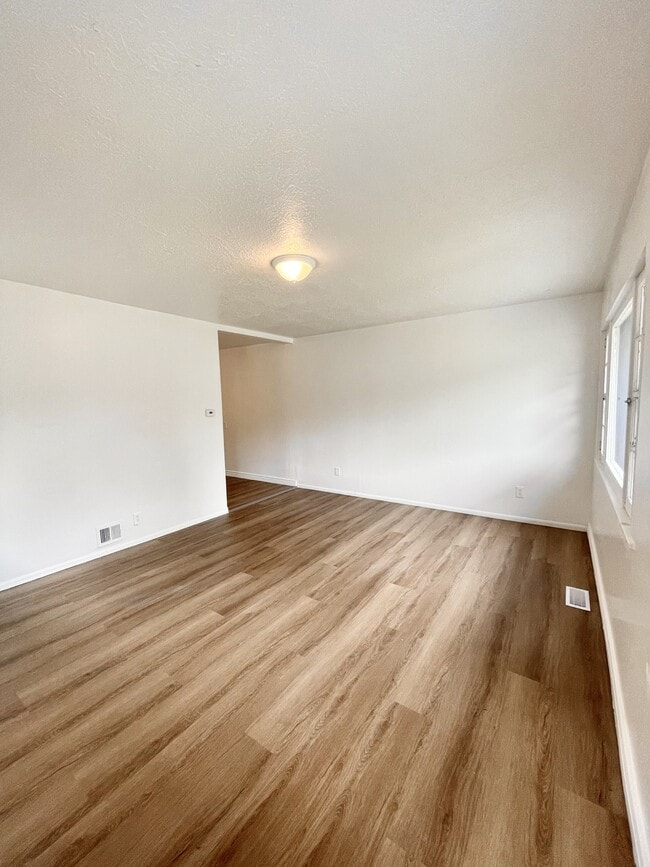 Building Photo - 2873 Adams Ave