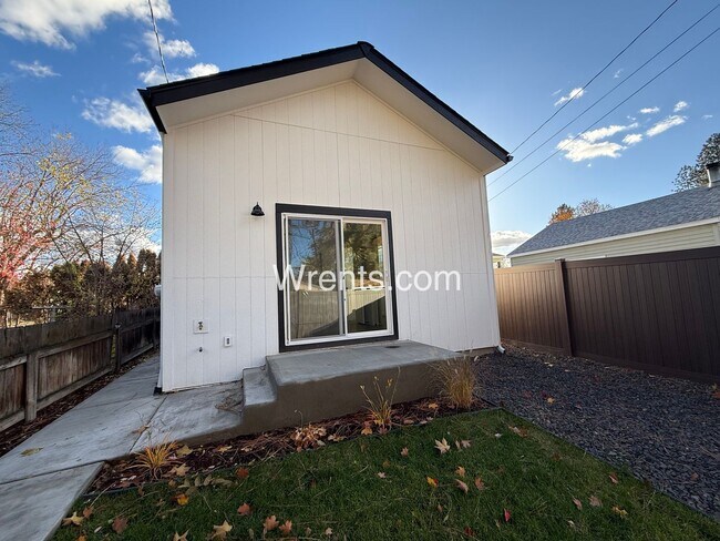 Building Photo - New Build Duplex