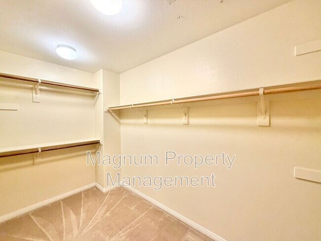 Building Photo - 29998 Couples Ave