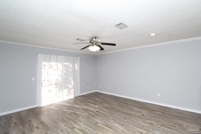 Building Photo - 1305 Foxborough Dr