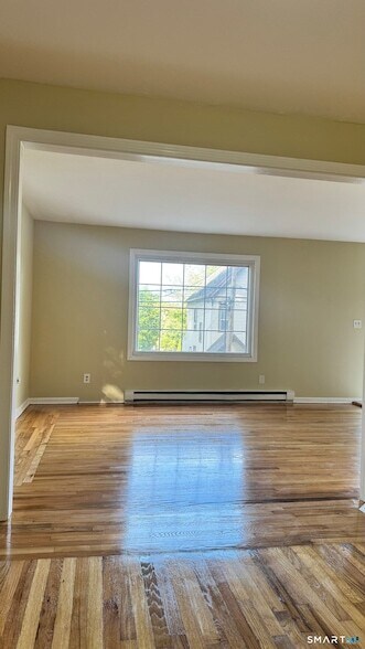 Building Photo - 140 Forest Rd