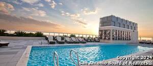 Building Photo - 610 E Market St