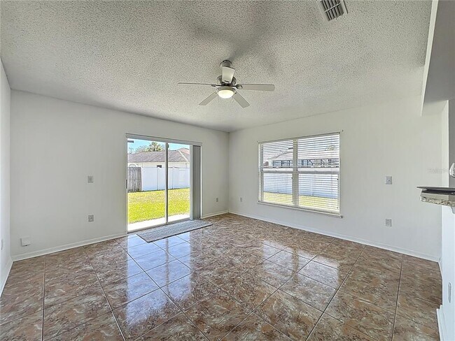 Building Photo - 3155 Atwater Dr