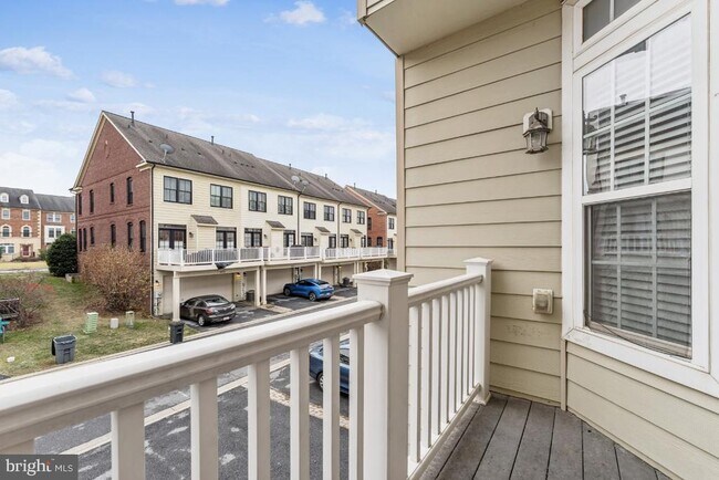 Building Photo - 8915 Amelung St