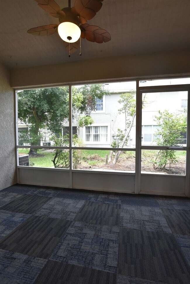 Building Photo - 3br 2.5ba townhome in GATED COMMUNITY of Cypress Lake in Kissimmee!!
