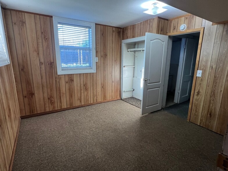 Building Photo - 1512 E Kiowa St