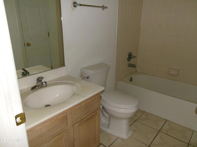 Building Photo - 118 Tierra Vista Dr