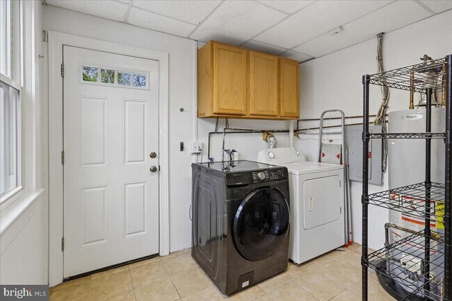 Building Photo - 108 Baggett Pl
