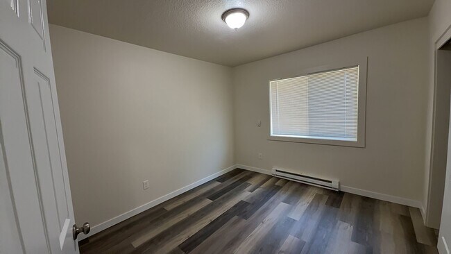 Building Photo - 3322 Tierra Dr NE