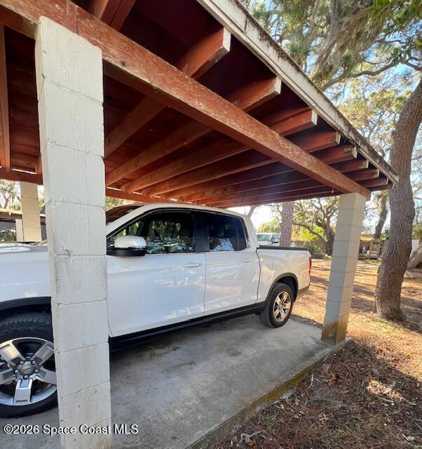 Building Photo - 1872 Pineapple Ave