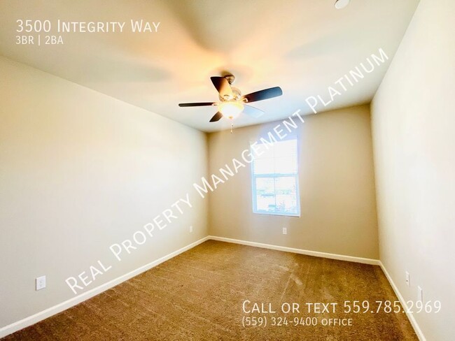 Building Photo - $2,195 Dewolf & Barstow, 3 Bedroom $500 MO...