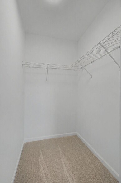 Building Photo - 2932 Burtonwood Dr