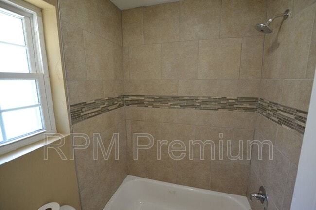 Building Photo - 3552 Platt Dr