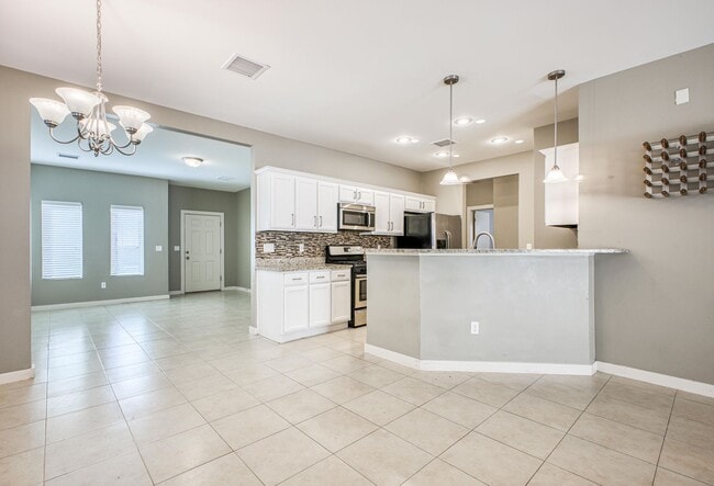 Building Photo - Eastside Beautiful 3 bed/2 baths for RENT