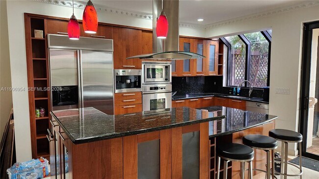 Building Photo - 718 Deer Creek Via Verona