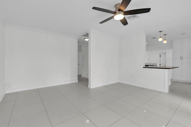 Building Photo - 314 Bahia Vista Dr