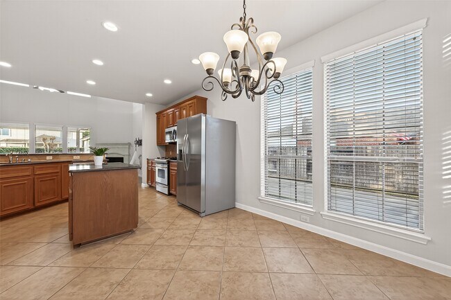 Building Photo - 8858 Distant Woods Dr