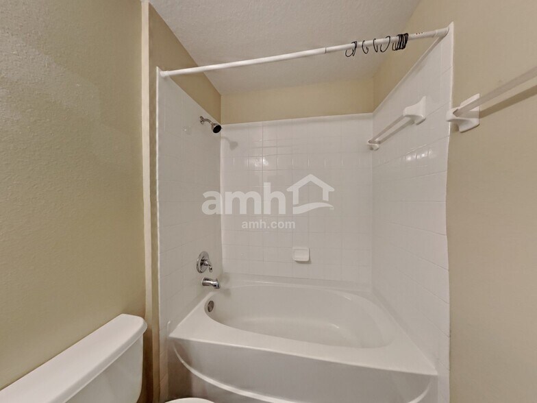 Building Photo - 25941 Terrawood Loop