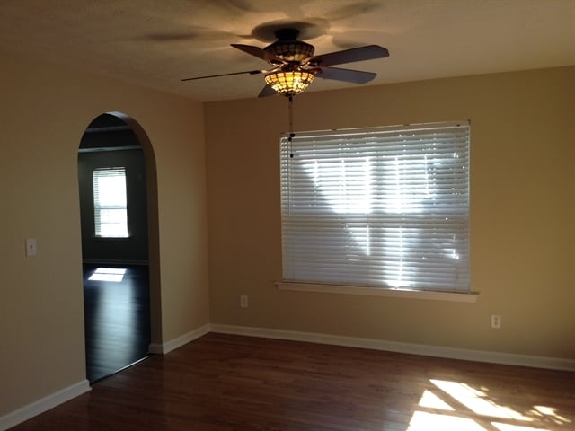 Building Photo - 2122 Creek Trail Dr